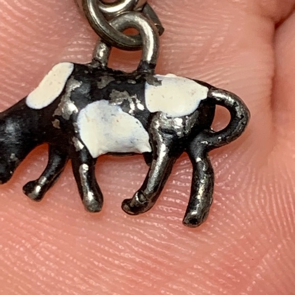 Vintage La Rage Barn & Cow Dangle Earrings - Picture 7 of 9